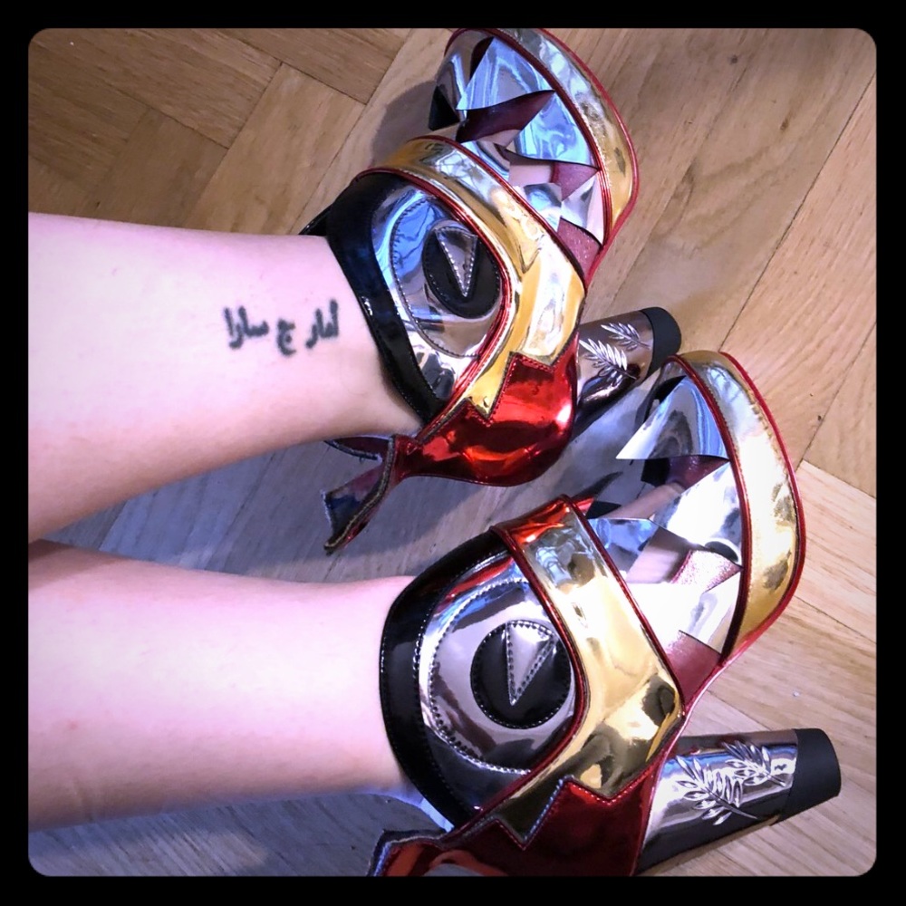 Never used outside. Trade/ offer accepted